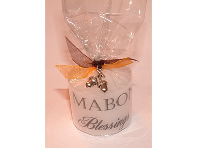 03.5cm Mabon Candle with Charm